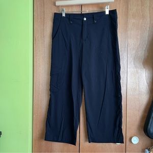 Lucy Black Crop Cargo Pants Size 4